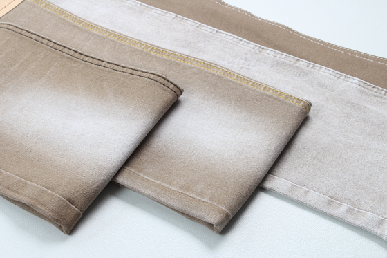 Farbenfrohe, leichtgewichtige, dehnbare Denim-Stoffe in Khaki
