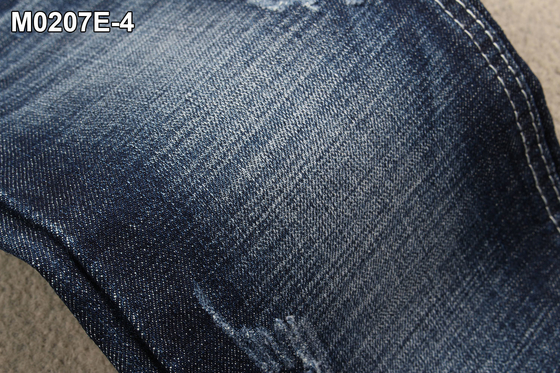 Sanforisieren von 12,7 Unzen Denim-Stoff mit Kreuzschraffur in Dunkelblau