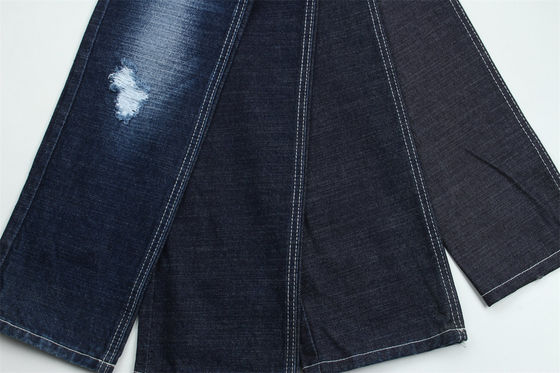 Seilgefärbter Denimstoff aus 100 % Baumwolle für klassische Herrenjeans
